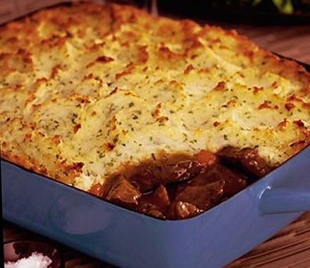 Braised beef & roasted garlic pie recipe