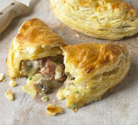 Ham, cheese & mushroom turnovers recipe 