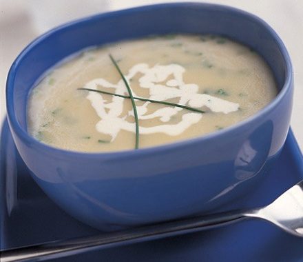 Jerusalem artichoke & horseradish soup recipe