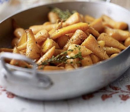 Sticky carrots with thyme & honey recipe