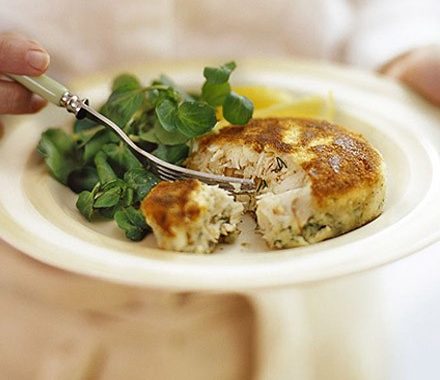 Salmon & dill fish cakes in 4 easy steps recipe