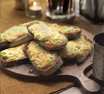 Rarebit toasts recipe 