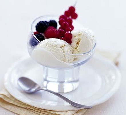 Almost-instant sweet wine ice-cream recipe 