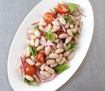Cannellini bean, cherry tomato & red onion salad recipe