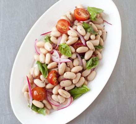 Cannellini bean, cherry tomato & red onion salad recipe 