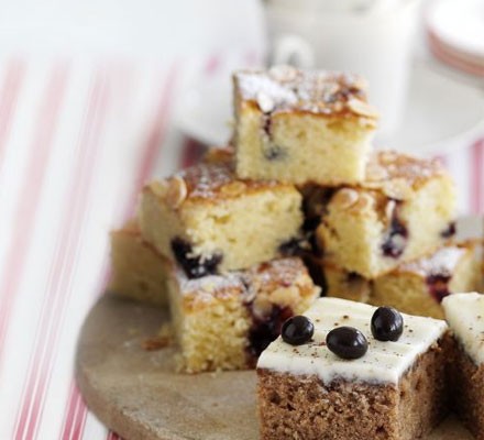 Blackcurrant bakewell recipe 