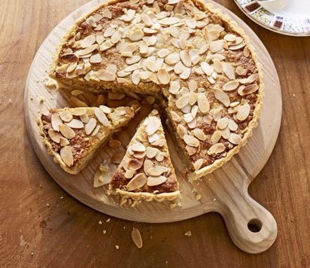 Pear & almond flapjack tart recipe