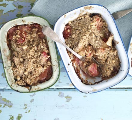 Rhubarb, pear & hazelnut crumbles recipe 