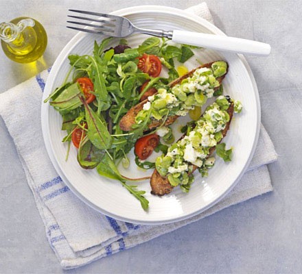 Broad bean & feta cheese toasts recipe 