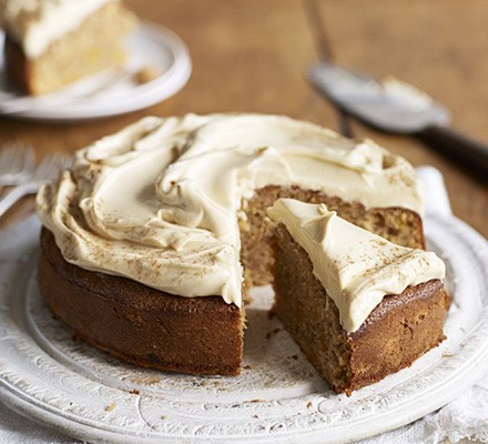 Apricot, cinnamon & olive oil cake recipe 