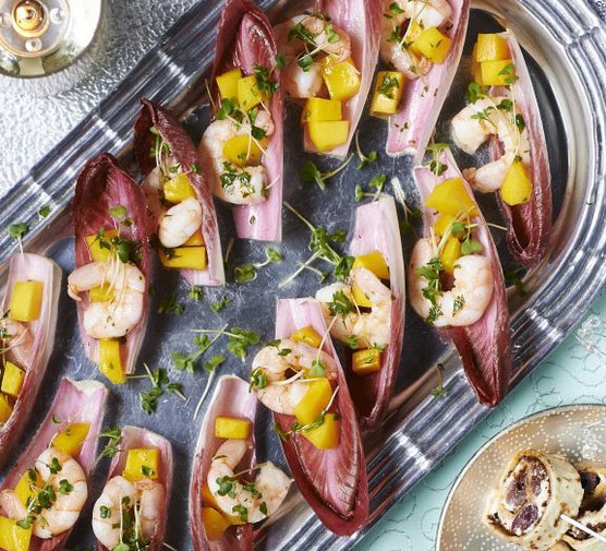 Chicory cups with prawns & mango recipe 