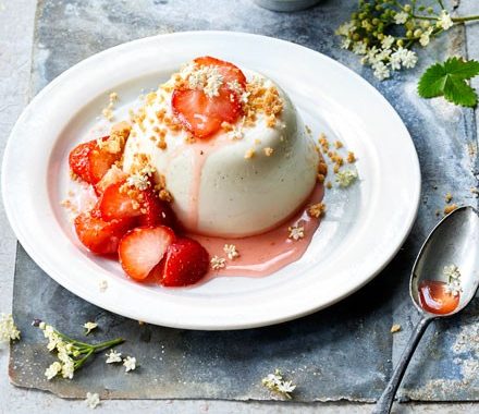Elderflower panna cotta with strawberries & brown butter crumble recipe