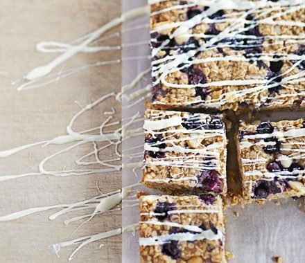 Blueberry & macadamia flapjacks recipe