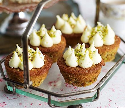 Little pistachio cakes recipe