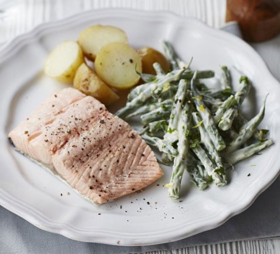 Poached salmon with tarragon recipe 