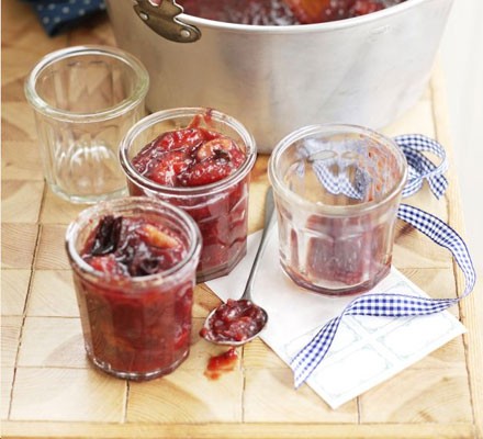 Spicy plum & apple chutney recipe 