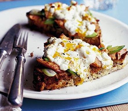 Salmon rarebit recipe