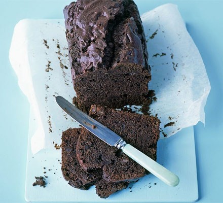 Beetroot & chocolate cake recipe 