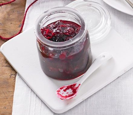 Caramelised cranberry relish recipe
