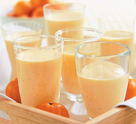 Banana, clementine & mango smoothie recipe 