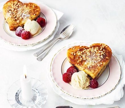Sweetheart choc & hazelnut sandwiches recipe