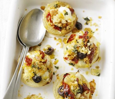 Cheesy baked onions recipe