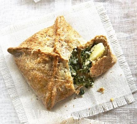 Wholemeal spinach & potato pies recipe 