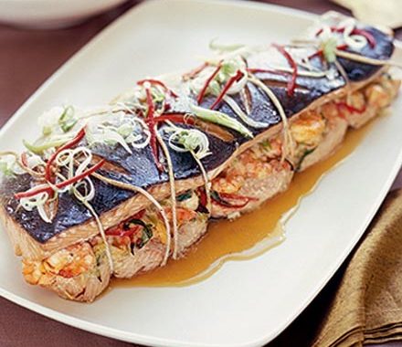 Hot salmon parcel recipe