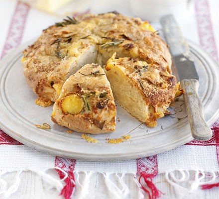 Cheese, rosemary & potato loaf recipe 