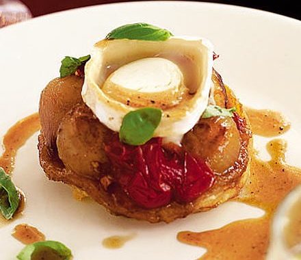 Shallot tatins with goat's cheese recipe