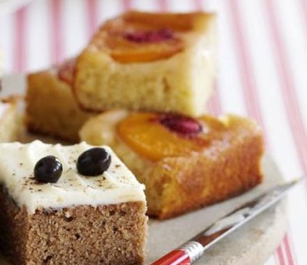 Upside-down peach sponge recipe
