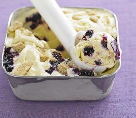 Blackcurrant cheesecake ice cream recipe