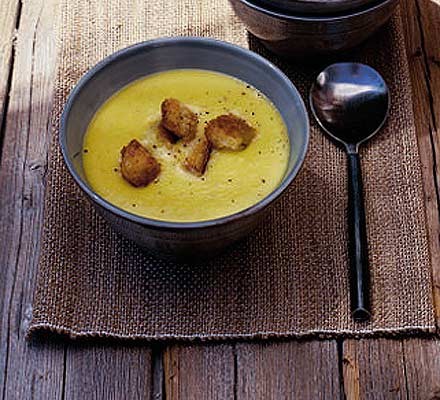 Cream of garlic & saffron soup recipe 