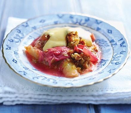 Rhubarb & pear crumble recipe
