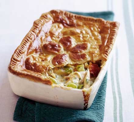 Chicken, leek & parsley pie recipe 