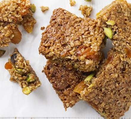 Apricot, honey & pistachio flapjacks recipe 
