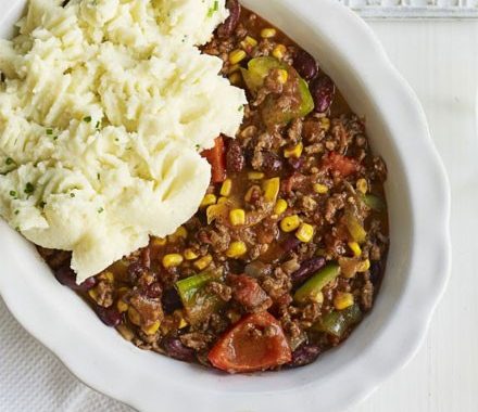 Chilli bean bake with soured cream mash recipe