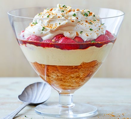 Strawberry & elderflower trifle recipe 