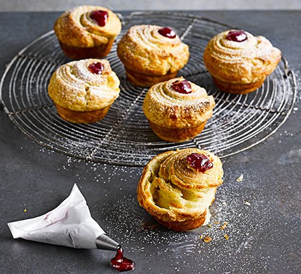 Almond & raspberry cruffins recipe 