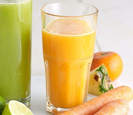 Carrot, clementine & pineapple juice recipe