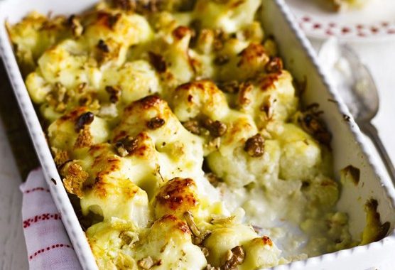 Cauliflower cheese with walnuts & crumbs recipe