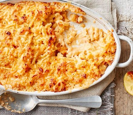 Crab mac 'n' cheese bake recipe