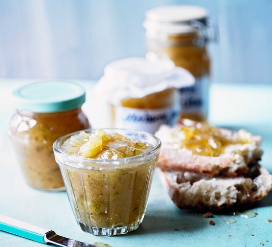 Gooseberry & elderflower jam recipe 