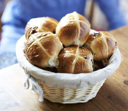 Chocolate chip hot cross buns recipe