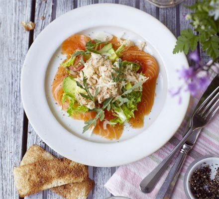 Smoked salmon salad with crab dressing recipe 