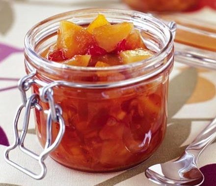 Pear & dried apricot chutney recipe