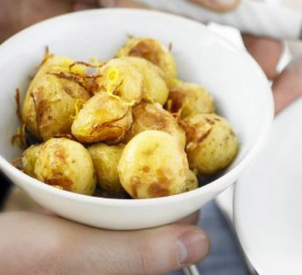 Lemon-roasted new potatoes recipe 