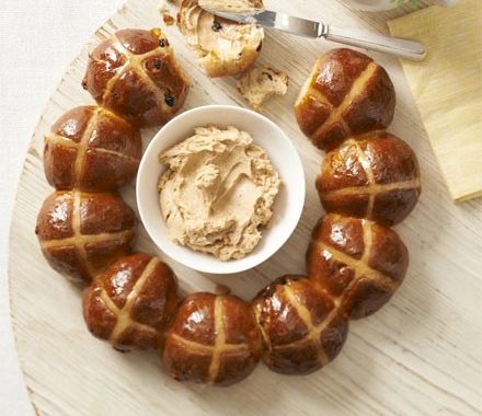 Hot cross bun ring with spiced honey butter recipe