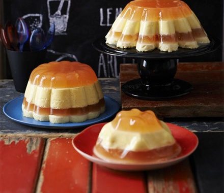 Rhubarb & custard jelly recipe
