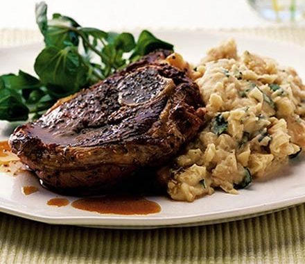 Peppered lamb & minty butter bean mash  recipe